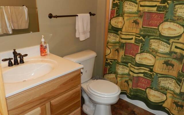 Cabins on Maple River