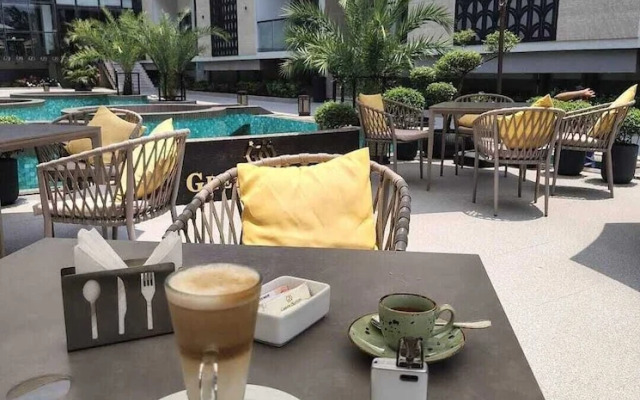 Green Nature Resort and Suites
