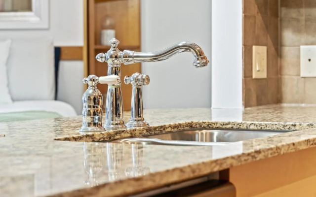 ⭐️ Luxury Mountain View Studio in Canmore ⭐️