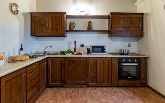 Villa Le Tornaie 14 Emma Villas