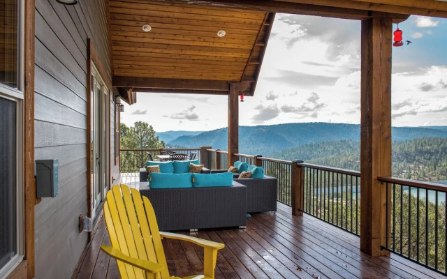 Grindstone Lake Lodge