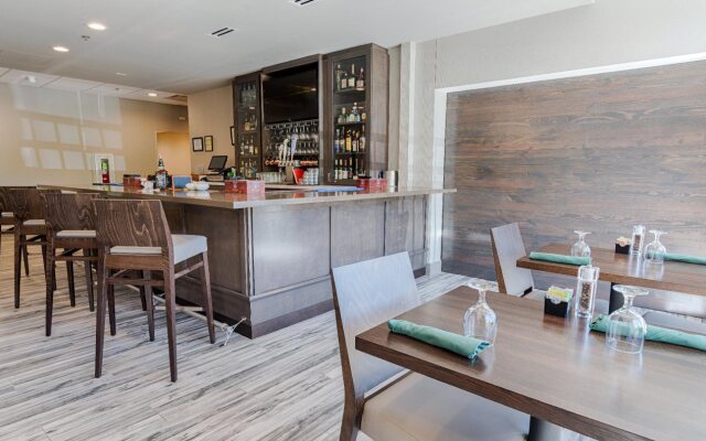 Holiday Inn Knoxville N - Merchant Drive by IHG