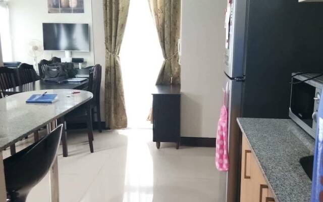 Cubao ManhattanHeights Unit 4Q Tower D