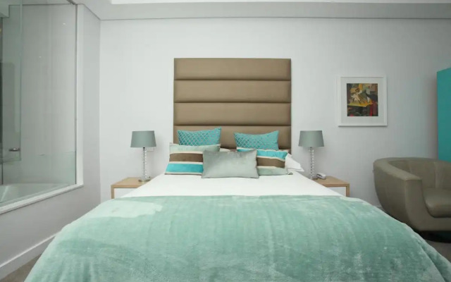 Sandton Skye Unit 702