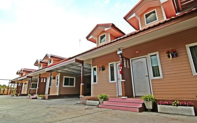 Rojanavee Resort