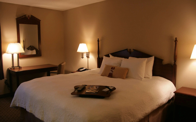 Hampton Inn Olathe