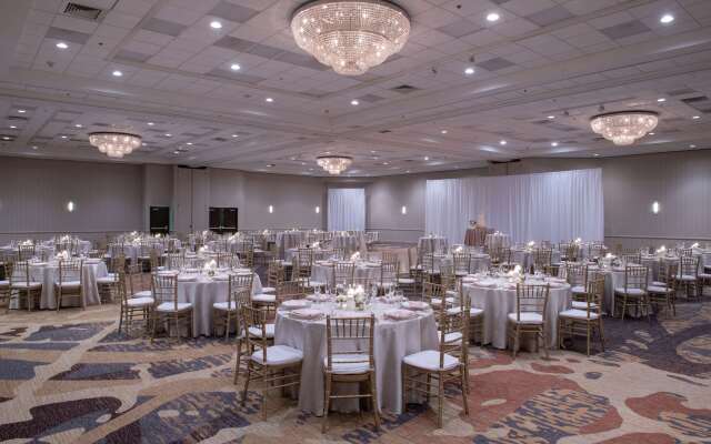 Embassy Suites by Hilton Portland Tigard