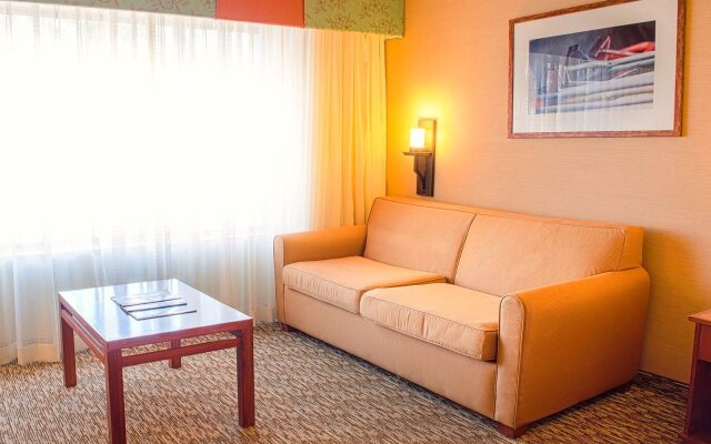 Dobson Ranch Inn & Suites LLC