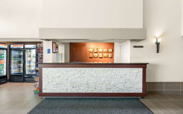 Best Western West Towne Suites