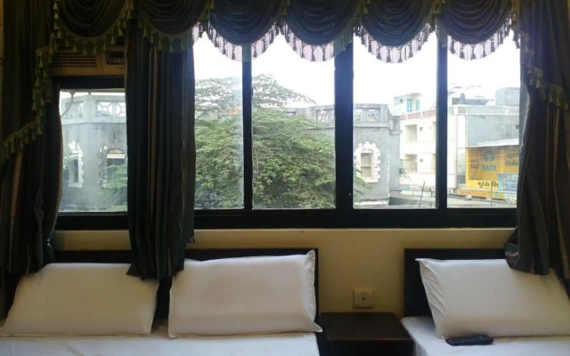 Hotel Madhav Guest House