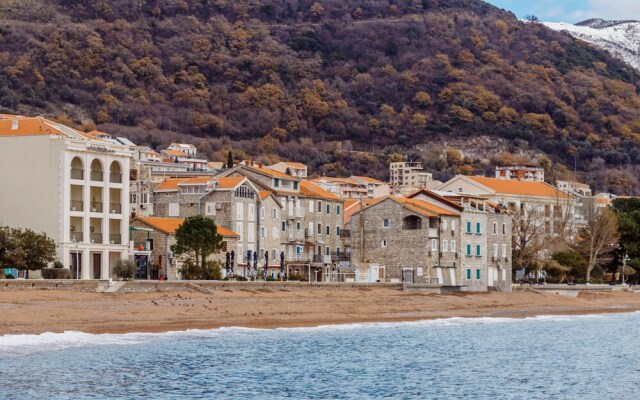 Apartment Galija Petrovac Lux