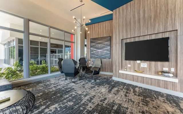 Daytona 2BR Getaway Parking Family & Pet-friendly
