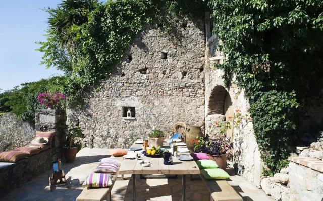 White Jasmine Cottage