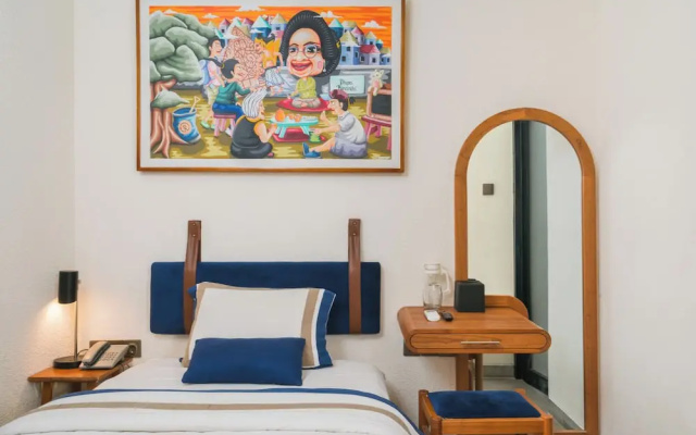 Dhipa Kinanthi Prawirotaman by Raminten – Guest Rooms – Yogyakarta