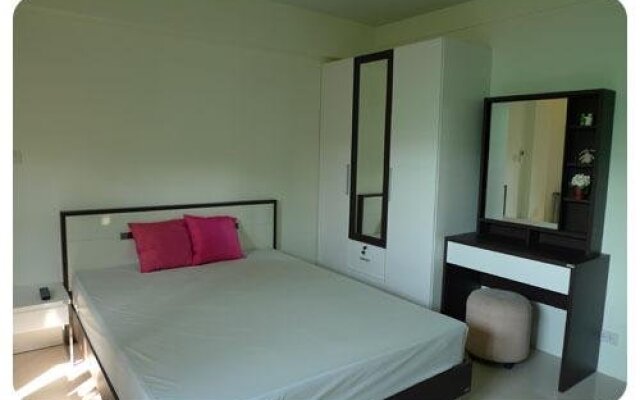 The Green Residence: Rama 9