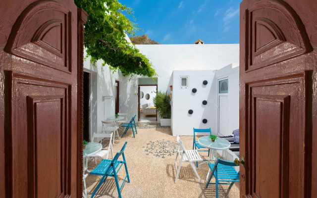 Lindos Citrin Suites