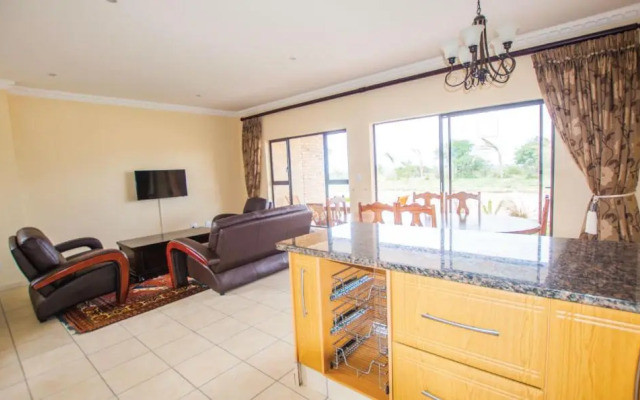 HoyoHoyo Acorns Lodge