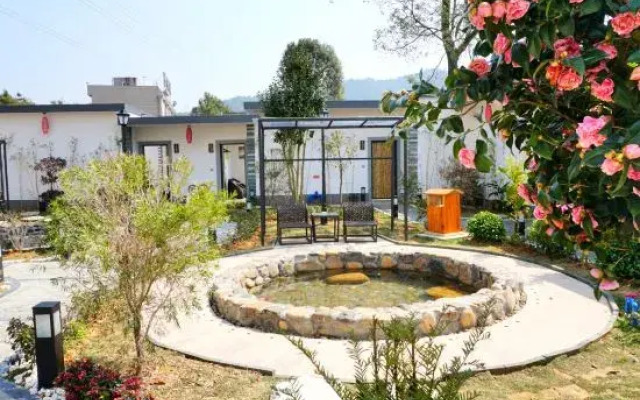 Shuiyun Jingshe Hot Spring Hotel (Xinfeng Meikeng)