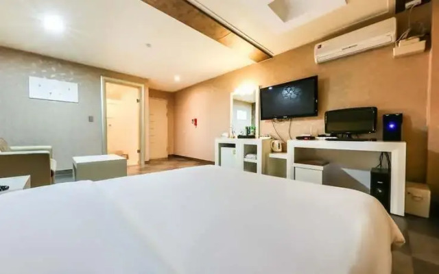 Cheonan F2