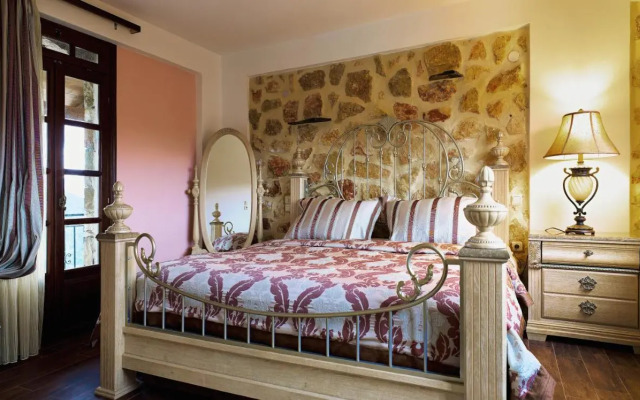 Aiolides Boutique Suites