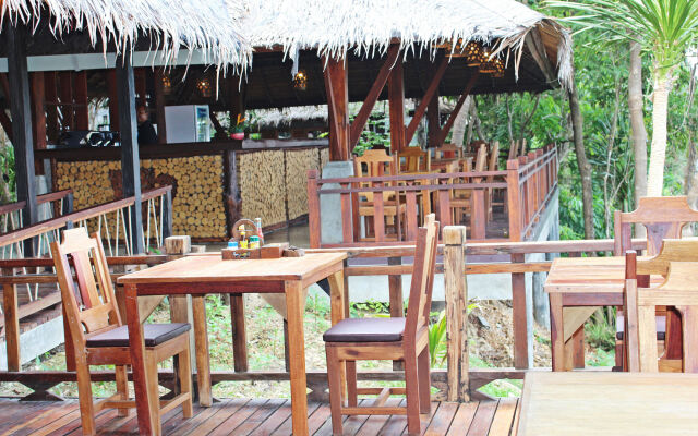 Phi Phi Phu Chalet Resort