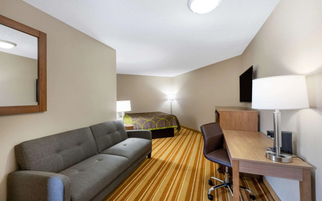 Super 8 by Wyndham O Neill NE