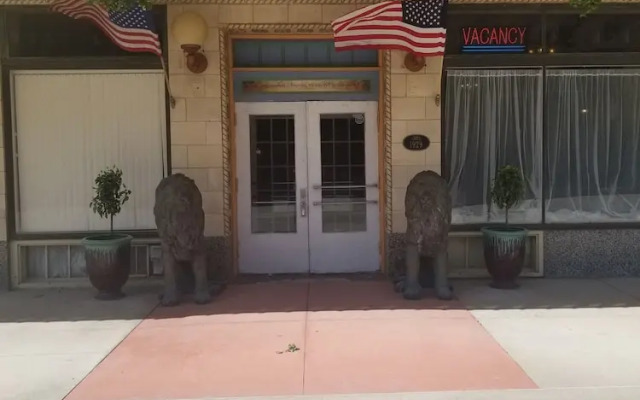 Tioga Suites Hotel - Chanute