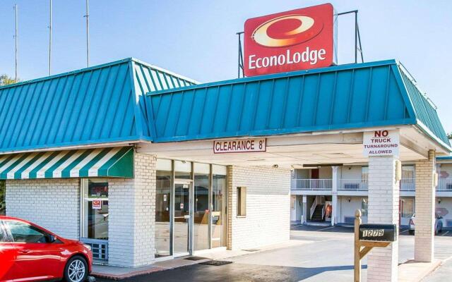 Econo Lodge Mc Donough