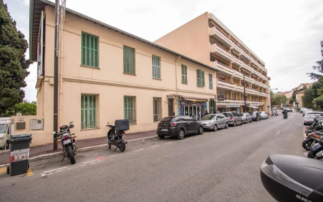 Mezzanine Studio near Monaco