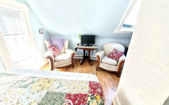 Fisherman's Daughter Bed & Breakfast