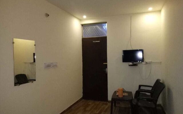 Hotel Airport Zone Palace
