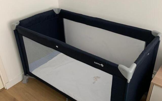 Appartement Centre Ville Avec Terrasse Et Parking Securise