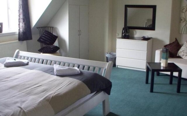 Dalesway Hotel