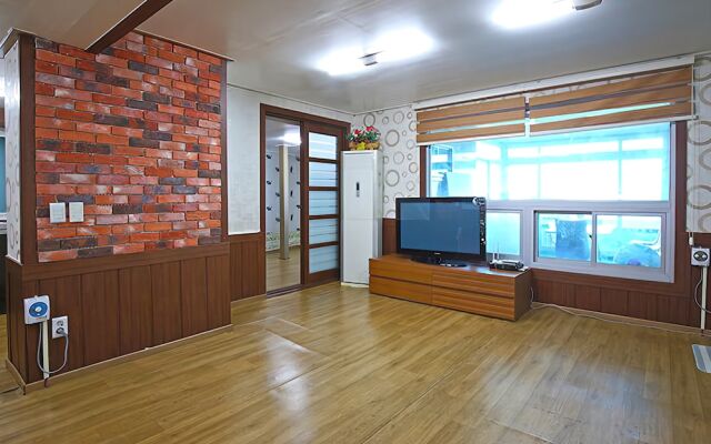 Pohang Guryongpo Ara Pension