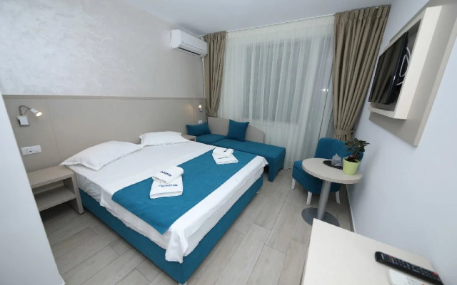 Hotel Delfin