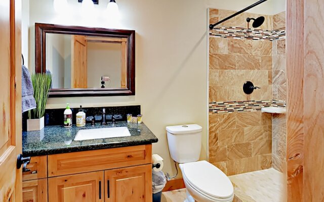 1573 Cree St Home