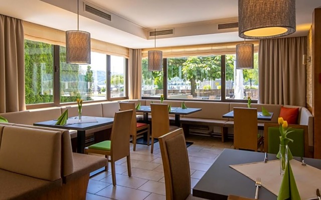 Seehotel im Weyer
