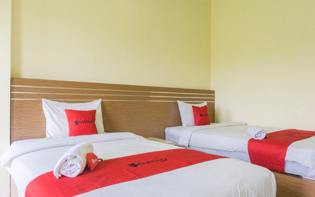 RedDoorz @ Tambolaka Sumba