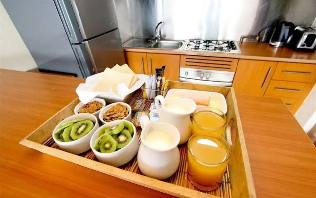 RQ Providencia Suites