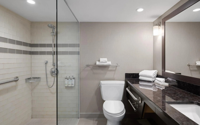 Holiday Inn Calgary-Airport by IHG