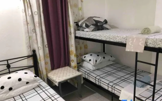 Cranberry's 2Br Unit nr Convention Center #1