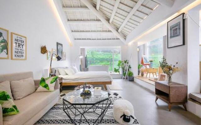 52 Hertz Boutique Guest House
