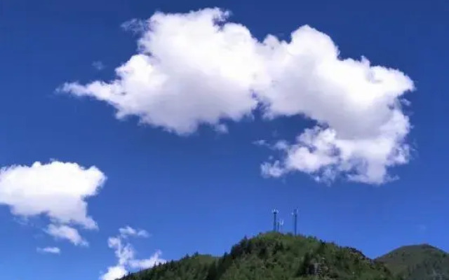 Rahm Holiday Theme Hotel