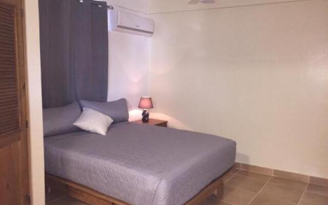 Aparta Hotel Yamili