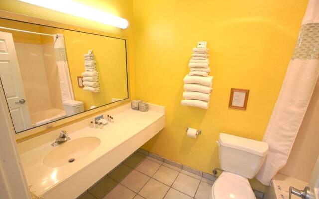 Plantation Suites & Conference Center