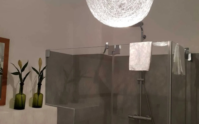 BARONHAUS Aparthotel & Suites