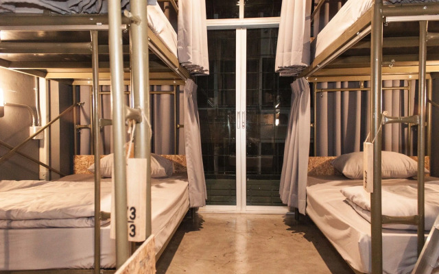 Zhelter'BKK - Hostel