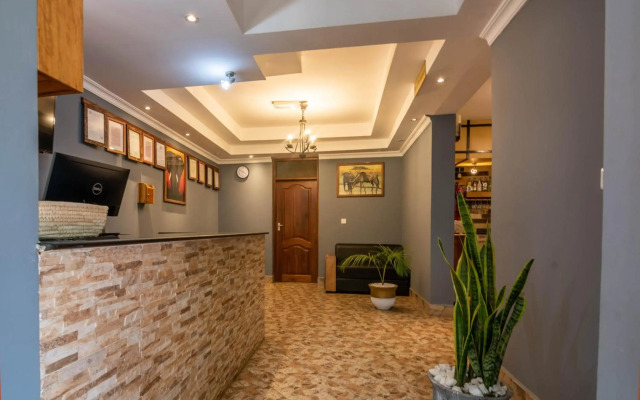 Crest Safari Lodge