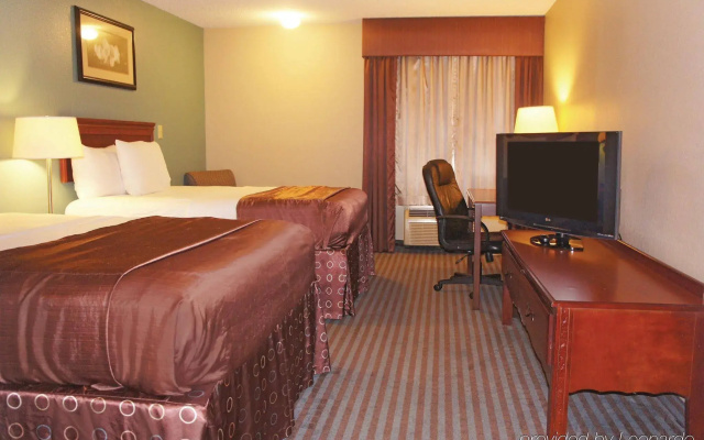Holiday Inn Express & Suites Locust Grove by IHG