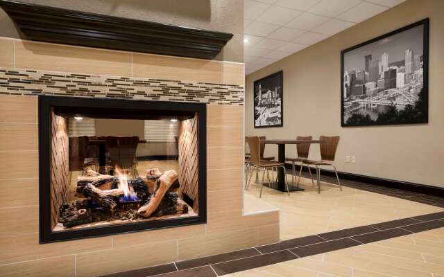 Super 8 by Wyndham Hershey Chocolate Avenue